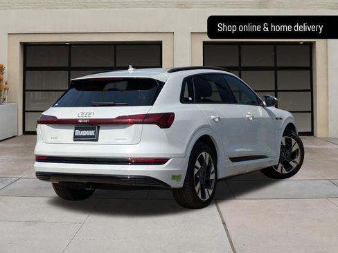 Used 2023 Audi e-tron Premium w/ Convenience Plus Package image 4