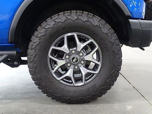 Used 2024 Ford Bronco Badlands image 45