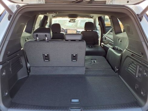 New 2025 Buick Enclave Sport Touring w/ Super Cruise Package image 25