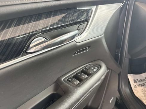Certified 2023 Cadillac XT6 Premium Luxury w/ Technology Package AWD/4WD image 17