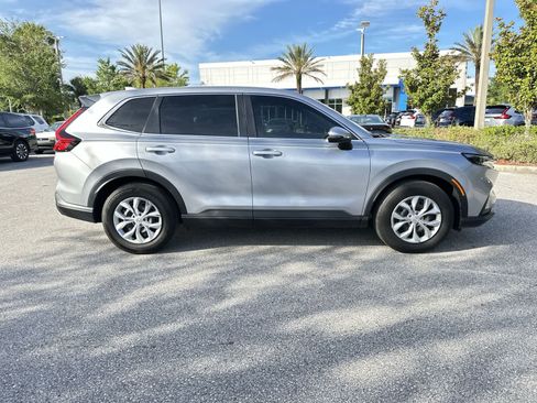 Used 2023 Honda CR-V LX image 7
