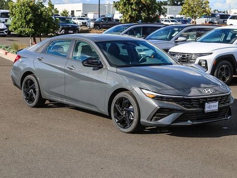 New 2026 Hyundai Elantra Sport FWD image 6