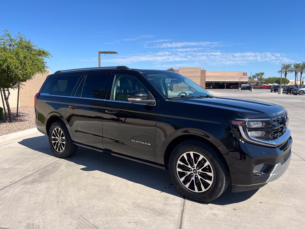 Used 2025 Ford Expedition Max Platinum AWD/4WD image 4