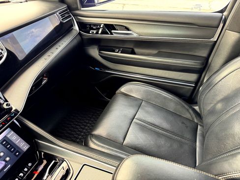 Used 2022 Jeep Grand Wagoneer Series II image 40