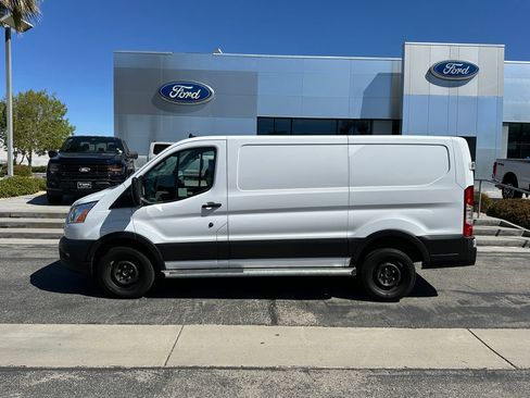 Used 2022 Ford Transit 250 Low Roof w/ Exterior Upgrade Package RWD image 3