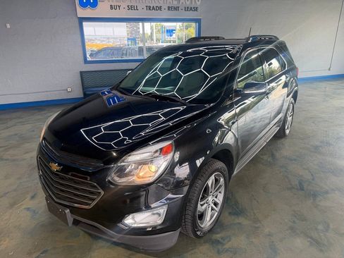 Used 2016 Chevrolet Equinox LTZ w/ Enhanced Convenience Package FWD image 4