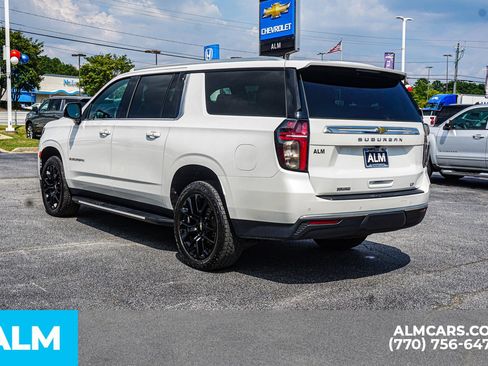 Used 2022 Chevrolet Suburban LT w/ LT Signature Package AWD/4WD image 7