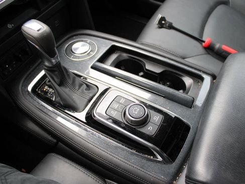 Used 2022 Nissan Armada SV w/ Cargo Package image 26