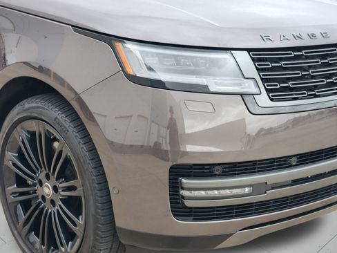 Certified 2023 Land Rover Range Rover Autobiography AWD/4WD image 31