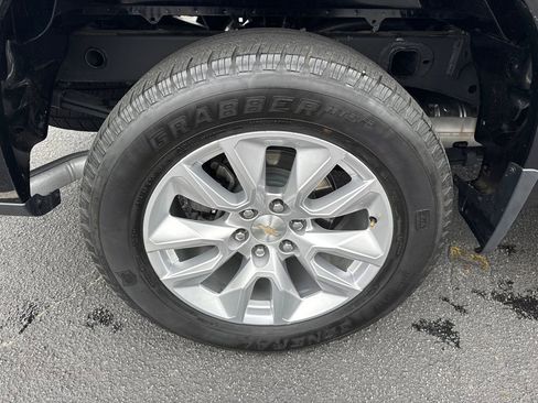 Used 2024 Chevrolet Silverado 1500 Custom image 18