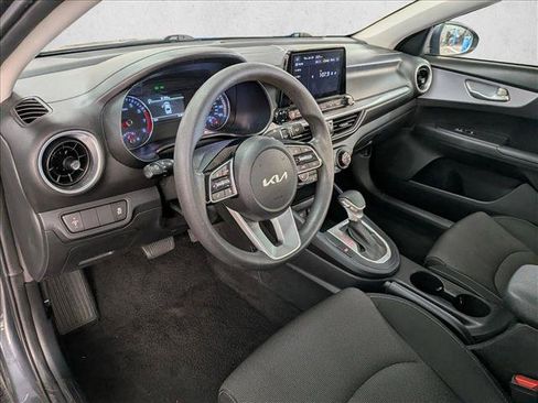 Used 2024 Kia Forte LXS FWD image 9