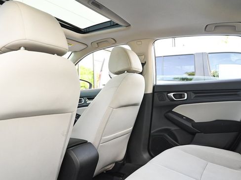 Used 2022 Honda Civic EX image 14