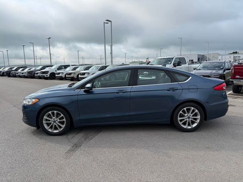 Used 2019 Ford Fusion SE FWD image 19