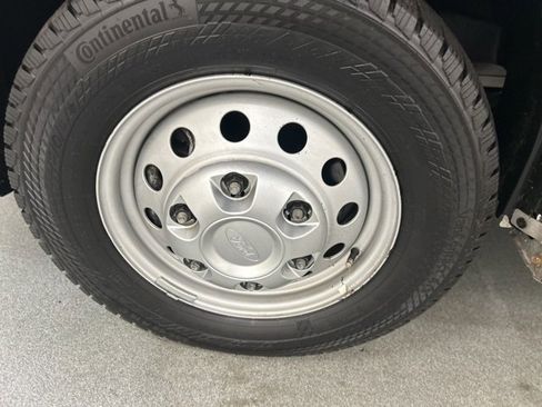 Used 2023 Ford Transit 250 Base image 16