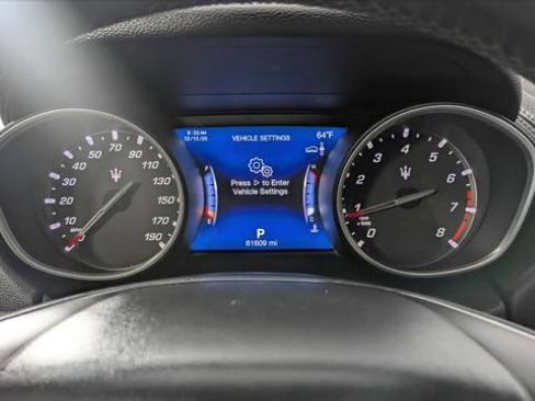 Used 2018 Maserati Levante image 28