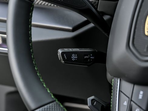 Used 2024 Lamborghini Urus S AWD/4WD image 36