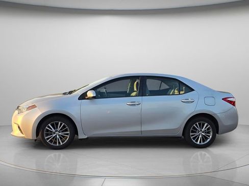 Used 2015 Toyota Corolla LE w/ Driver Convenience Package FWD image 3