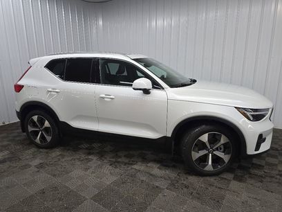 Used 2023 Volvo XC40 B5 Plus w/ Protection Package Premier