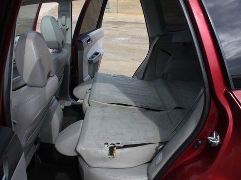 Used 2011 Subaru Forester 2.5XT Touring image 40