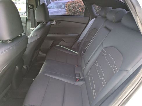 Used 2023 Kia Forte GT-Line image 7