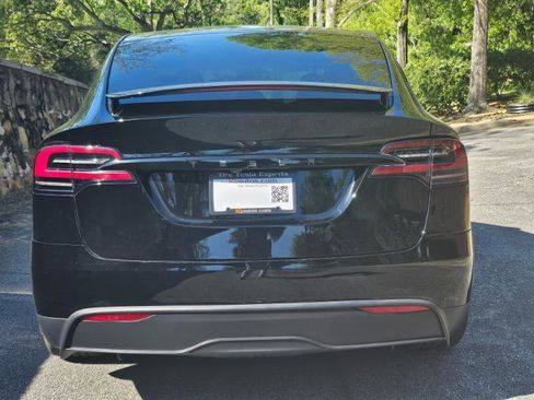 Used 2023 Tesla Model X image 9