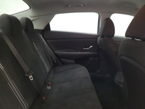 Used 2021 Hyundai Elantra SEL w/ Convenience Package FWD image 19