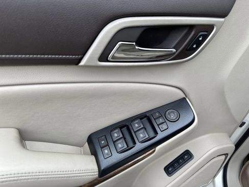 Used 2015 GMC Yukon Denali RWD image 11