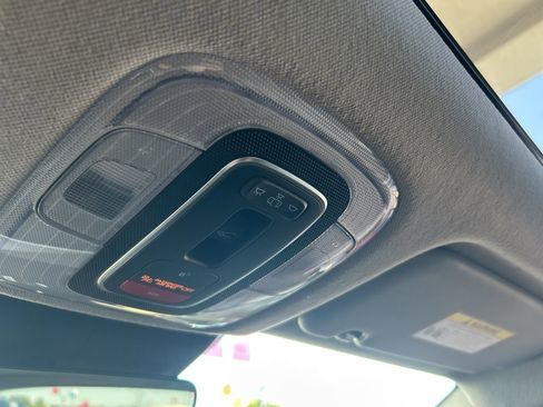 Used 2023 Hyundai Elantra Limited image 26