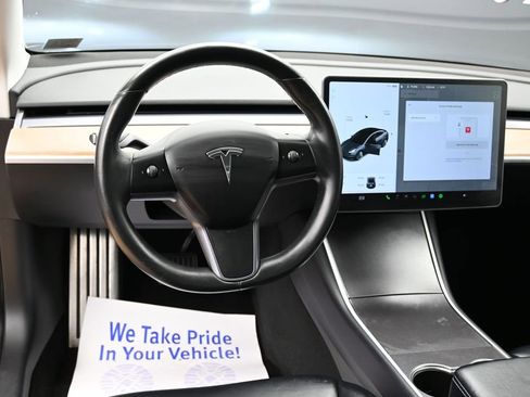 Used 2018 Tesla Model 3 Long Range image 37