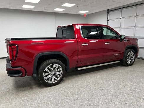 Used 2024 GMC Sierra 1500 Denali w/ Denali Reserve Package AWD/4WD image 11