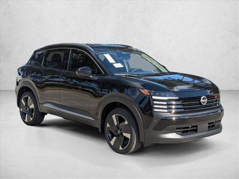 New 2026 Nissan Kicks SR FWD image 6