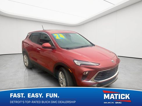 Used 2024 Buick Encore GX Preferred FWD image 1