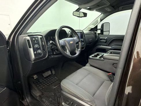 Used 2018 Chevrolet Silverado 1500 LT w/ All Star Edition AWD/4WD image 27