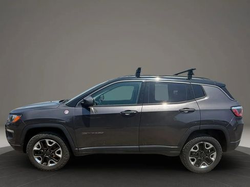 Used 2017 Jeep Compass Trailhawk w/ Popular Equipment Group AWD/4WD image 8