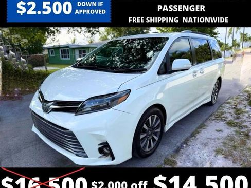 Used 2018 Toyota Sienna Limited image 1