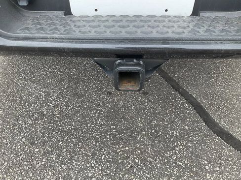 Used 2024 Chevrolet Colorado Z71 w/ Z71 Convenience Package 2 image 8