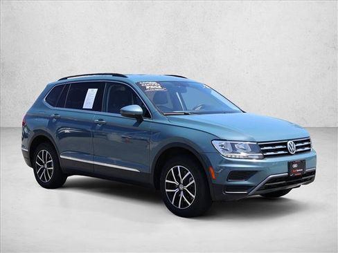 Used 2021 Volkswagen Tiguan SE R-Line AWD/4WD image 3