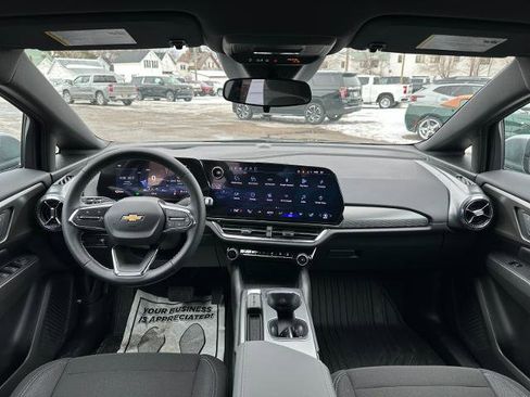 New 2026 Chevrolet Equinox EV LT w/ Comfort Package AWD/4WD image 23