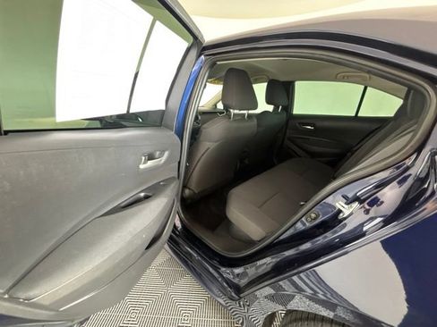 Used 2021 Toyota Corolla LE w/ Carpet Mat Package (TMS) FWD image 21