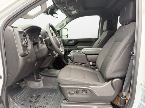 Used 2025 Chevrolet Silverado 3500 W/T w/ WT Convenience Package image 2