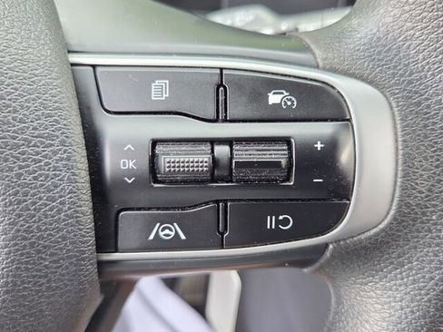 Used 2024 Kia Sportage LX FWD image 23