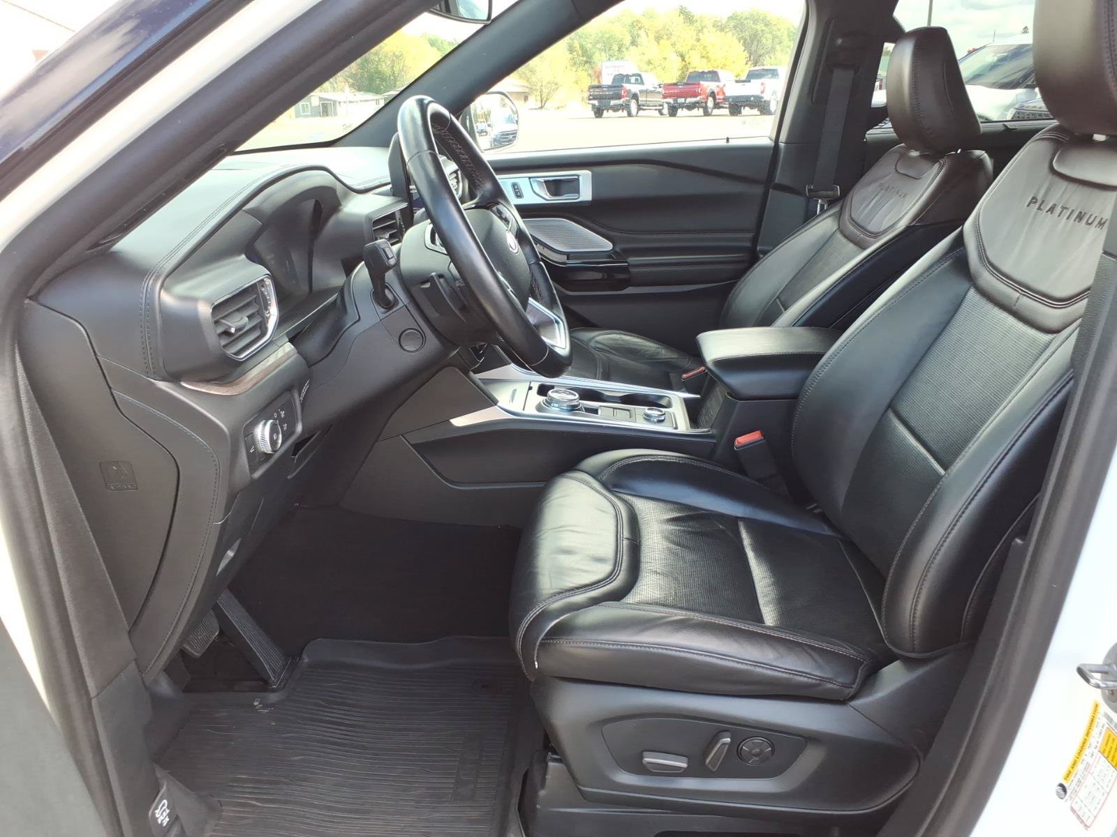 Used 2021 Ford Explorer Platinum w/ Equipment Group 601A AWD/4WD image 13