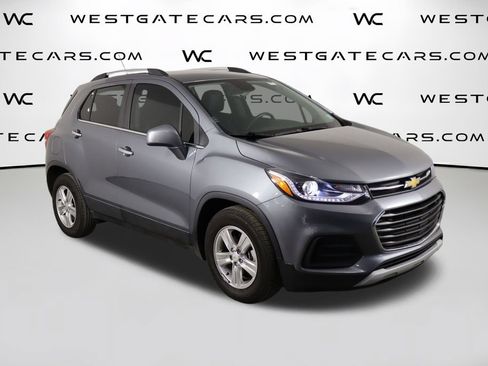 Used 2019 Chevrolet Trax LT w/ LT Convenience Package FWD image 42
