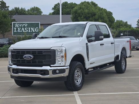 Used 2023 Ford F250 XL w/ XL Off-Road Package AWD/4WD image 3