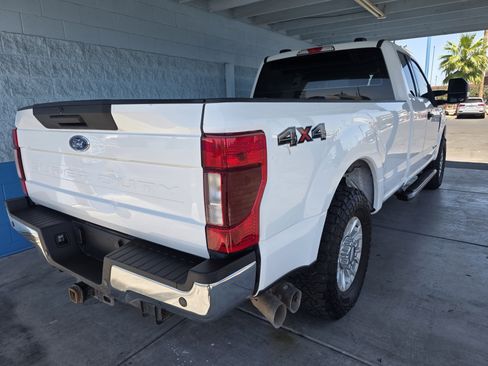 Used 2022 Ford F250 XLT w/ XLT Value Package AWD/4WD image 3