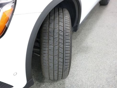 Used 2021 Mercedes-Benz GLC 300 4MATIC image 4