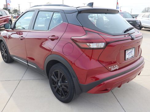Used 2023 Nissan Kicks SR w/ SR Premium Package image 7