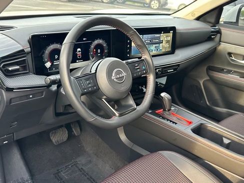 Certified 2025 Nissan Kicks SR AWD/4WD image 32