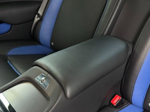 Used 2016 Rolls-Royce Wraith RWD image 25