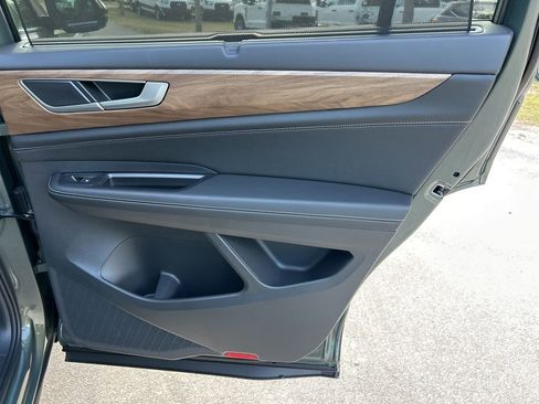 New 2026 Volkswagen Atlas SE image 47